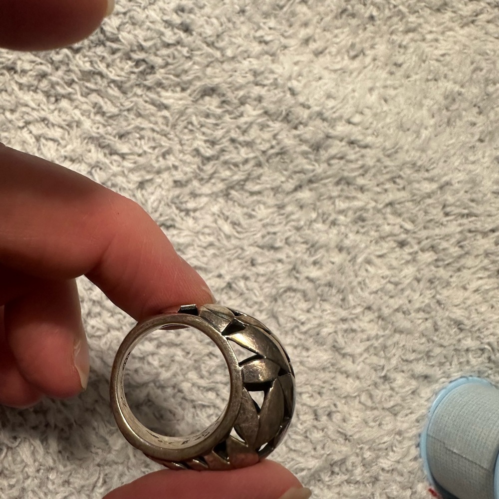 Metal Smith Sterling silver raised ring. Size 9. Worn twice.